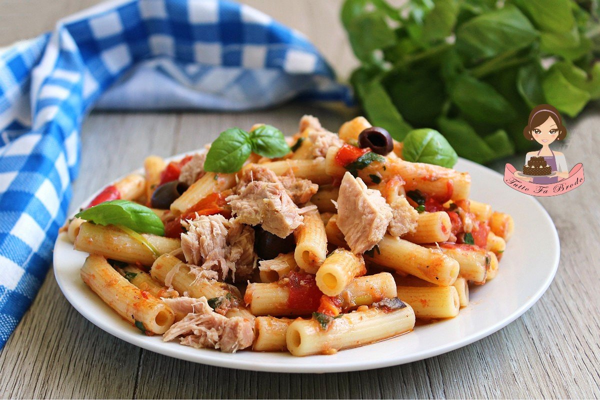 Pasta Alle Olive E Tonno Primo Facile Tutto Fa Brodo In Cucina