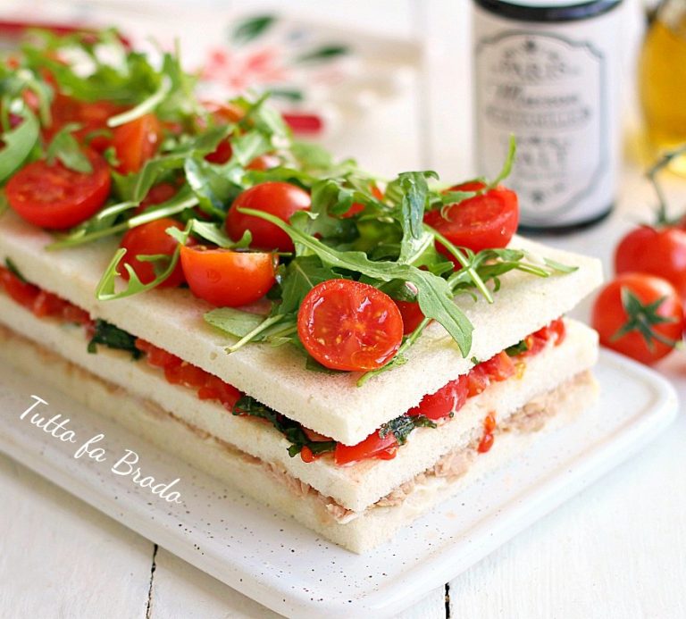 Torta Tramezzino Estiva Con Tonno E Rucola Tutto Fa Brodo In Cucina