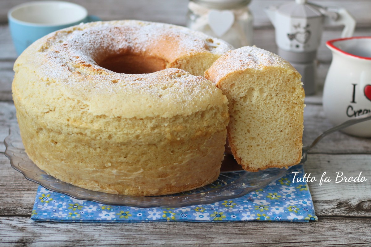 CIAMBELLA ALLO YOGURT alta e soffice con fornetto versilia - Tutto fa  Brodo in Cucina