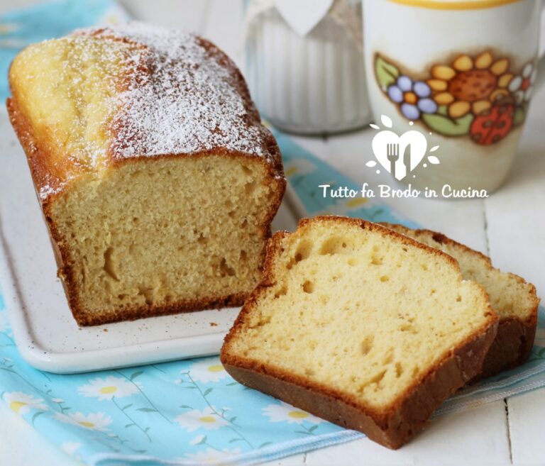 Plumcake Nuvola Allo Yogurt Morbidissimo Tutto Fa Brodo In Cucina