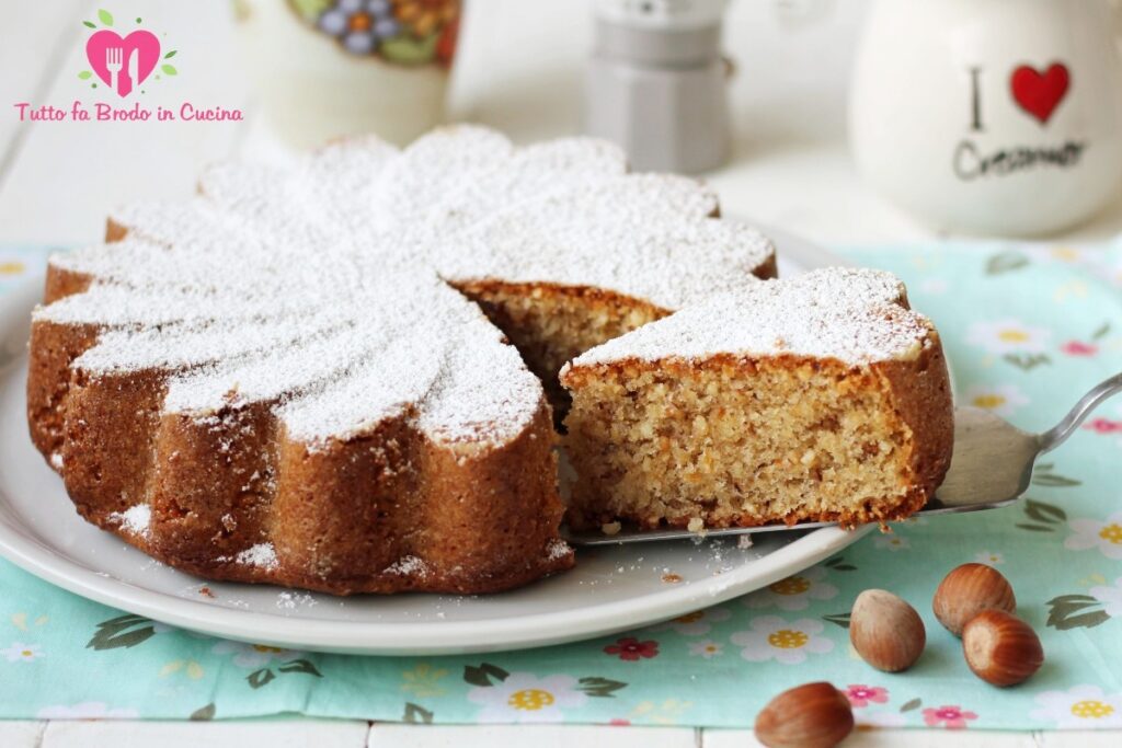 Torta Alle Nocciole Sofficissima Tutto Fa Brodo In Cucina