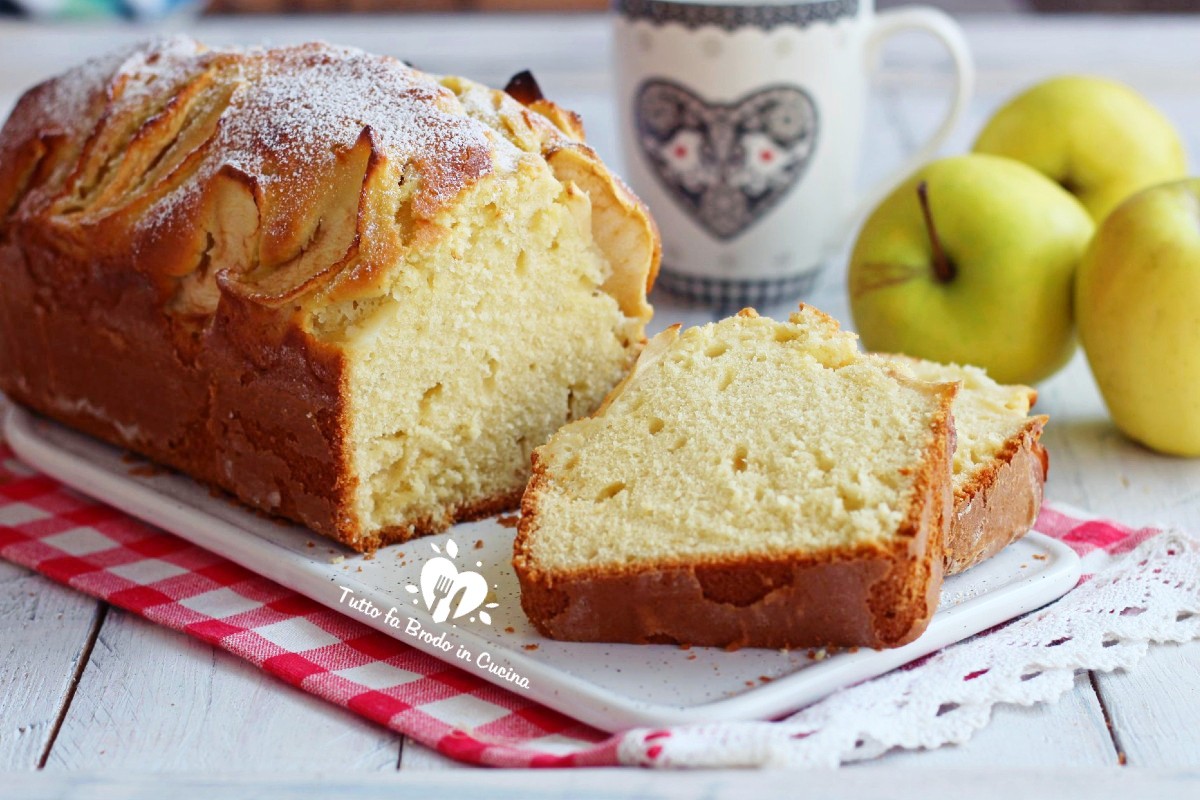 MINI PLUMCAKE ALLE MELE E YOGURT soffici e golosi - Tutto fa Brodo in Cucina