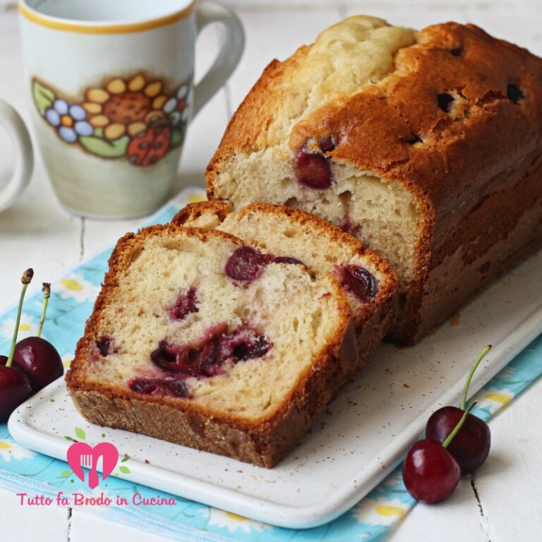 Plumcake Alle Ciliegie E Yogurt Sofficissimo Tutto Fa Brodo In Cucina