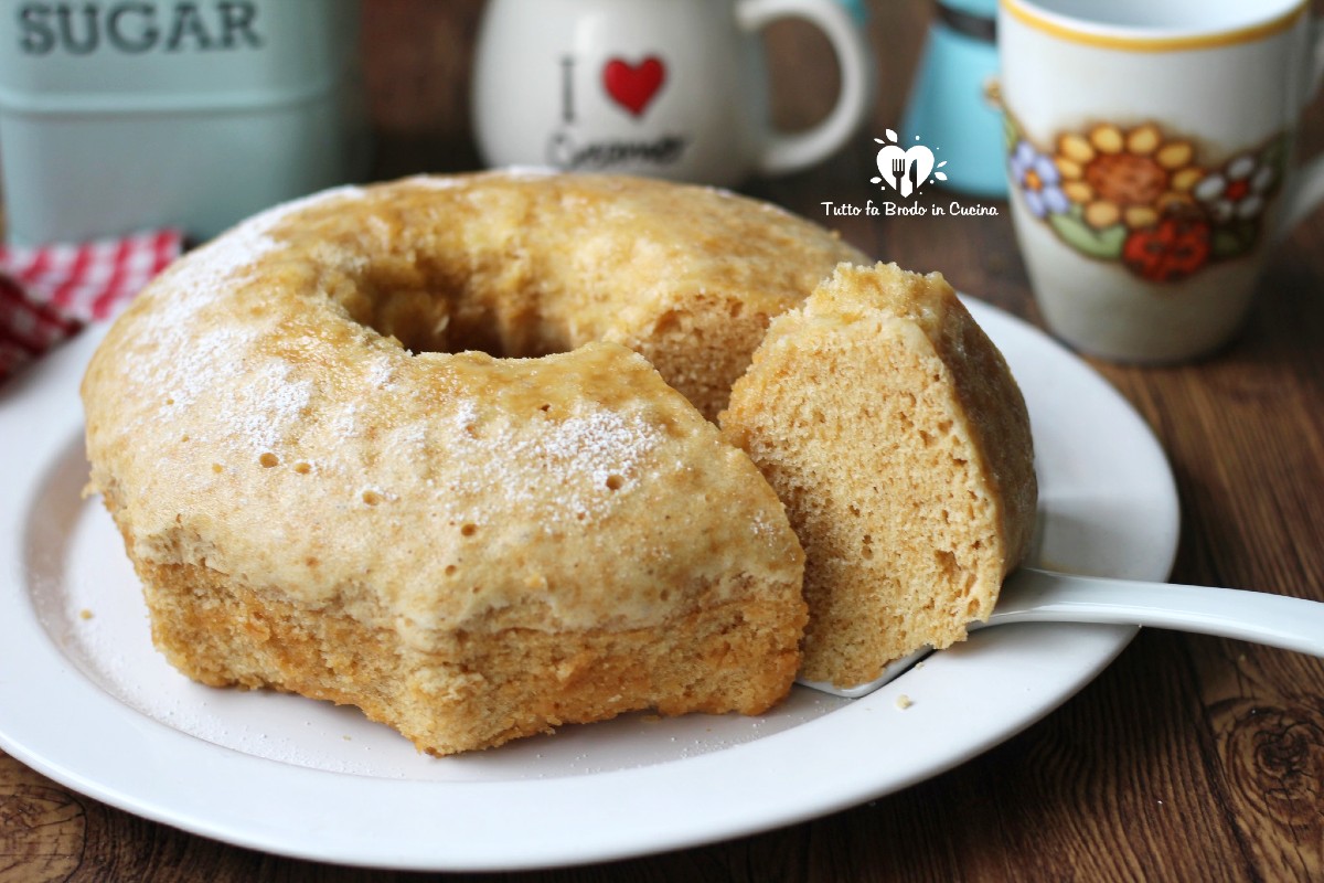 Ciambella allo yogurt 7 vasetti Bimby cotta al varoma e senza accendere il  forno - Tutto fa Brodo in Cucina