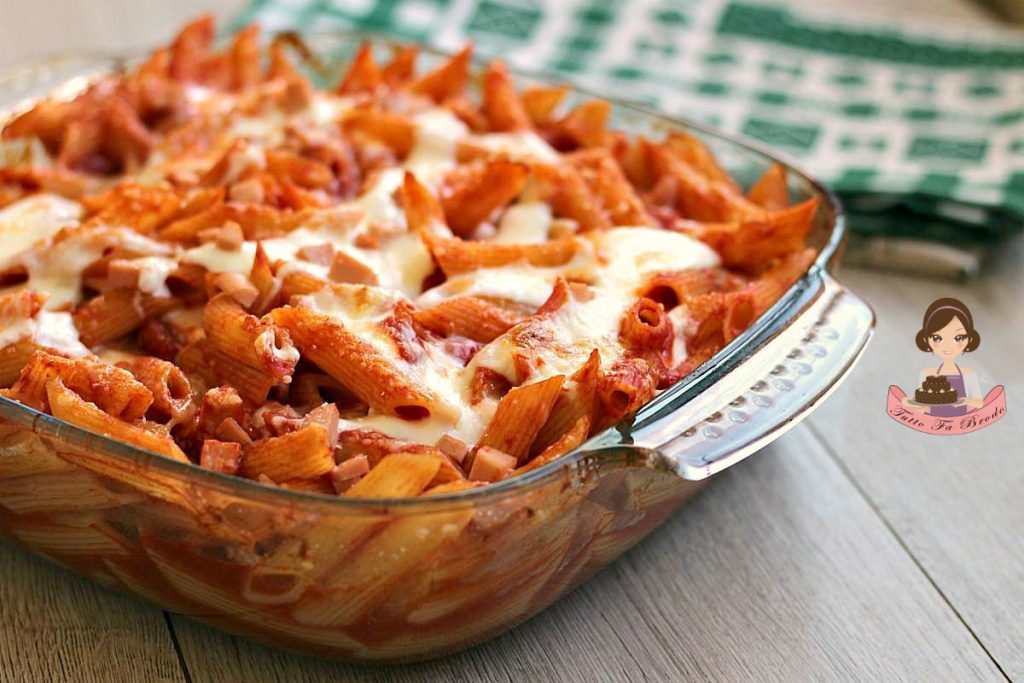 PENNE AL FORNO CON BESCIAMELLA - Tutto fa Brodo in Cucina