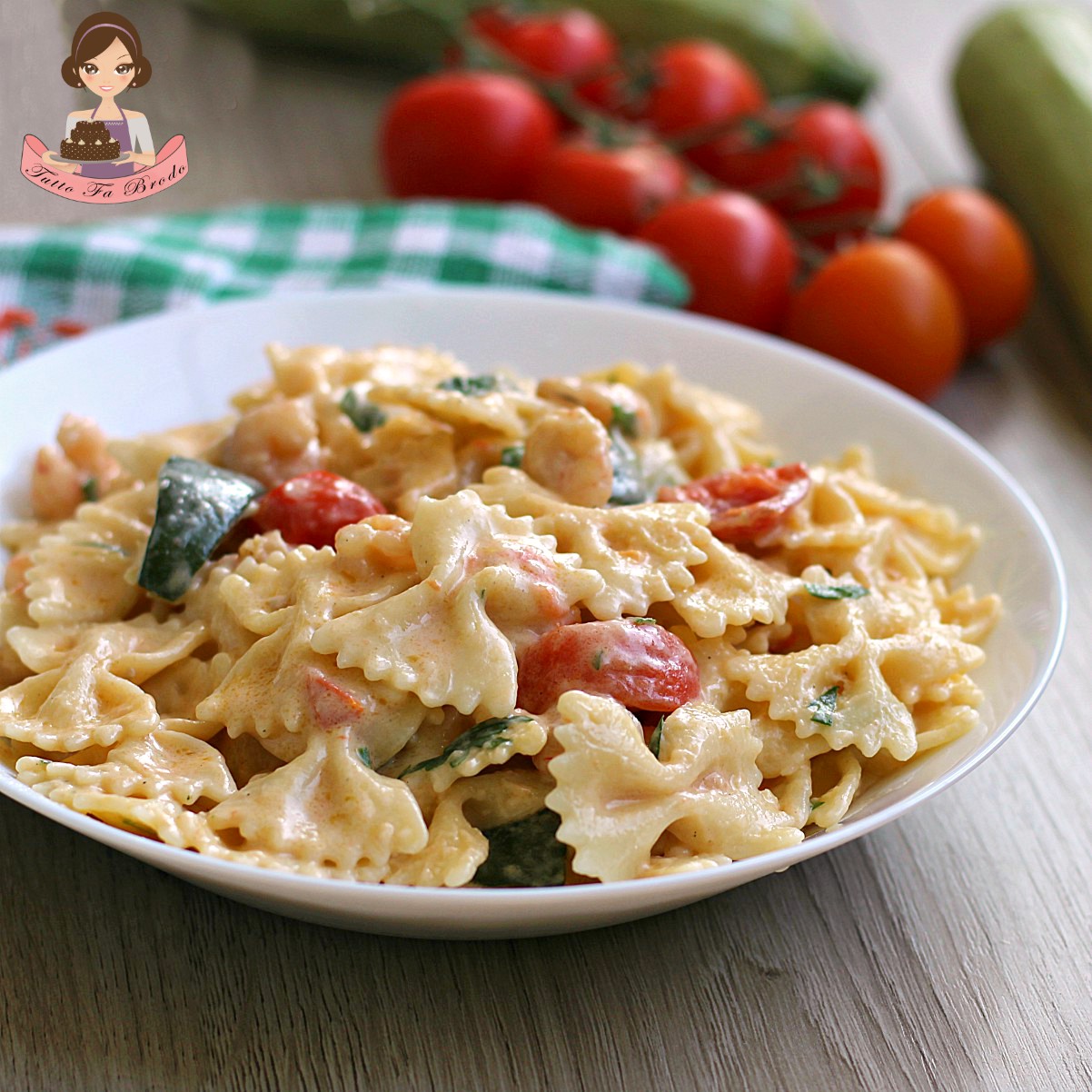 FARFALLE ZUCCHINE E GAMBERI FARFALLE ZUCCHINE E GAMBERI