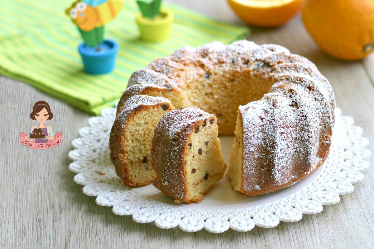 CIAMBELLA ALL'ARANCIA SOFFICE CON GOCCE DI CIOCCOLATO ...