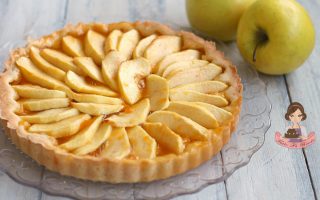 CROSTATA DI MELE E MARMELLATA