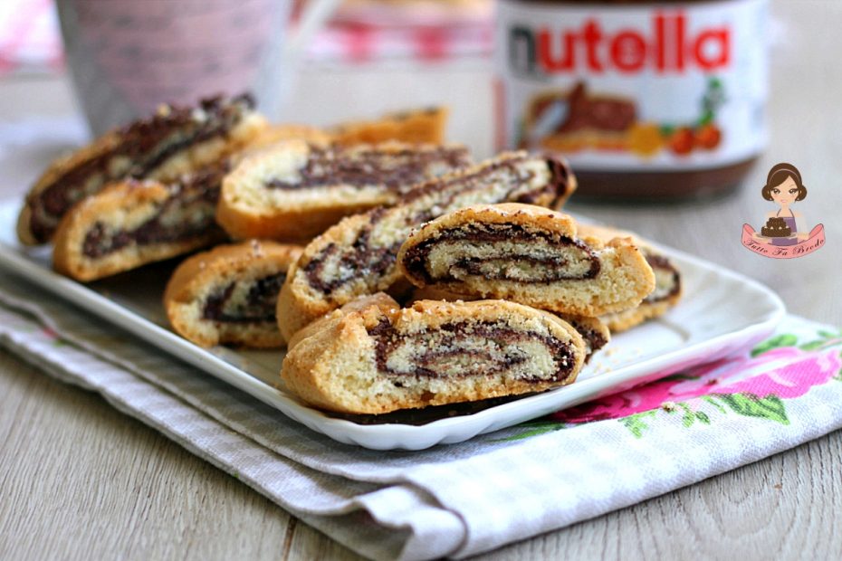 Biscotti Arrotolati Alla Nutella Dolce Ripieno Goloso Tutto Fa Brodo