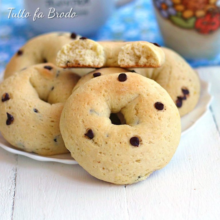 Biscotti Ciambelline Allo Yogurt Con Gocce Di Cioccolato Tutto Fa