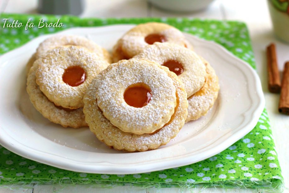 Biscotti Ciambelline Sarde Alla Cannella E Marmellata Tutto Fa Brodo In Cucina