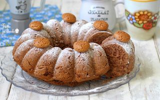 CIAMBELLA AGLI AMARETTI E CIOCCOLATO