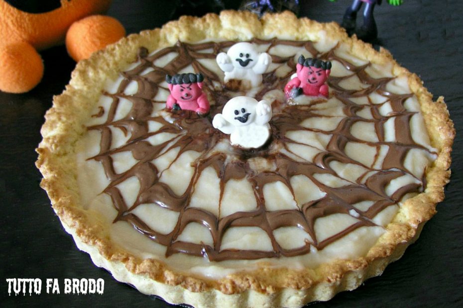 Crostata Di Halloween Spettrale Alla Nutella Tutto Fa Brodo In Cucina