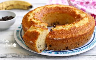 CIAMBELLA ALLA BANANA