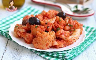 CAVOLFIORE IN PADELLA AL POMODORO