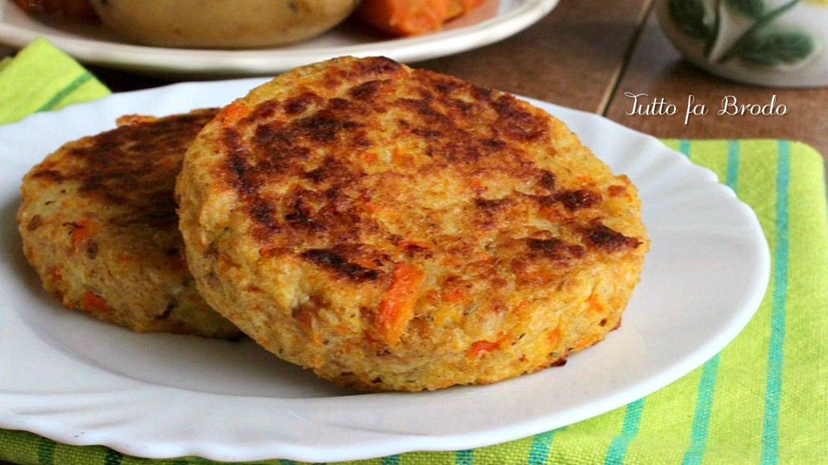 Hamburger Di Carote E Patate Secondo Vegetariano Tutto Fa Brodo In Cucina