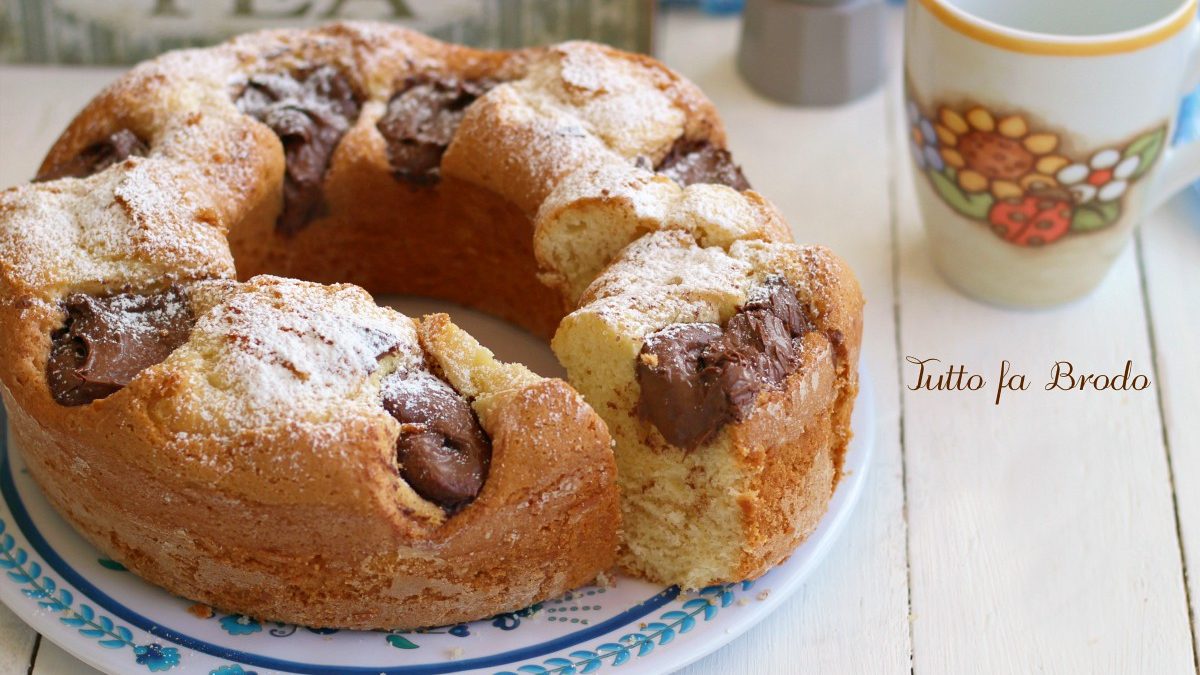 Ciambella Alla Nutella Morbida Deliziosa Tutto Fa Brodo In Cucina