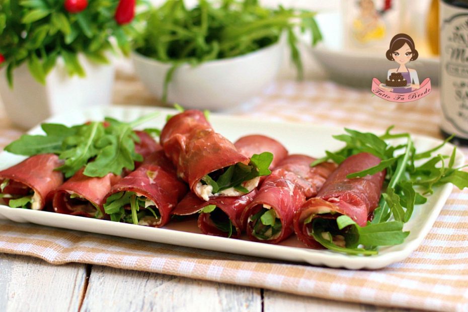 INVOLTINI DI BRESAOLA CON RUCOLA E RICOTTA | Tutto fa ...