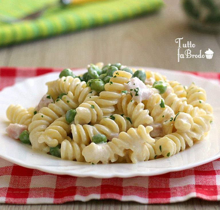 PASTA CON RICOTTA PISELLI E PROSCIUTTO Tutto fa Brodo in Cucina