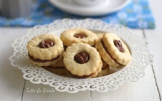 BISCOTTI FROLLINI ALLA NUTELLA