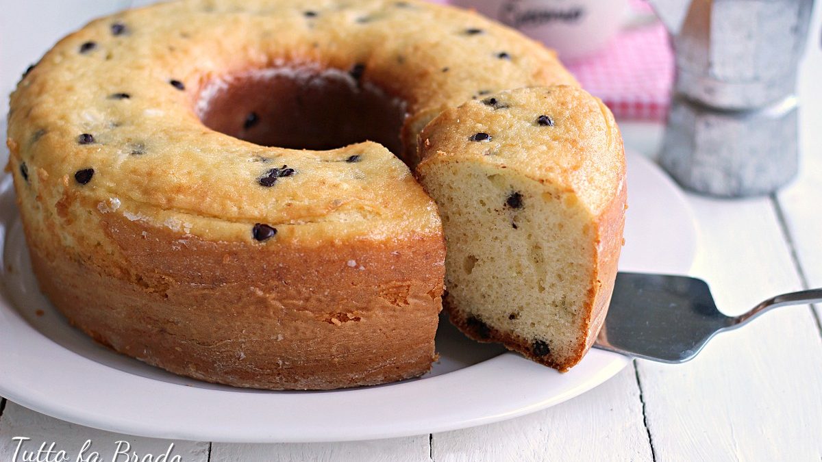 Ciambella Allo Yogurt E Gocce Di Cioccolato Anche Bimby Tutto Fa Brodo In Cucina