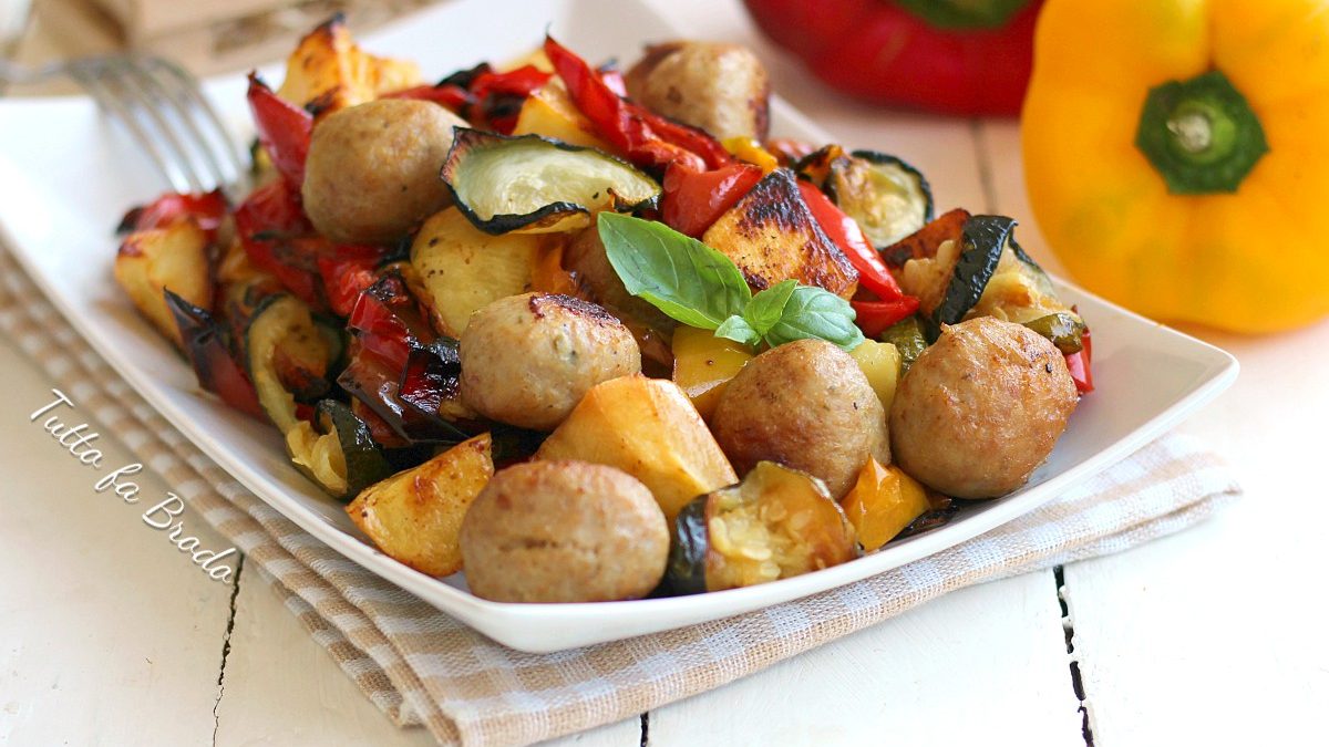 Polpette Al Forno Con Peperoni E Zucchine Tutto Fa Brodo In Cucina