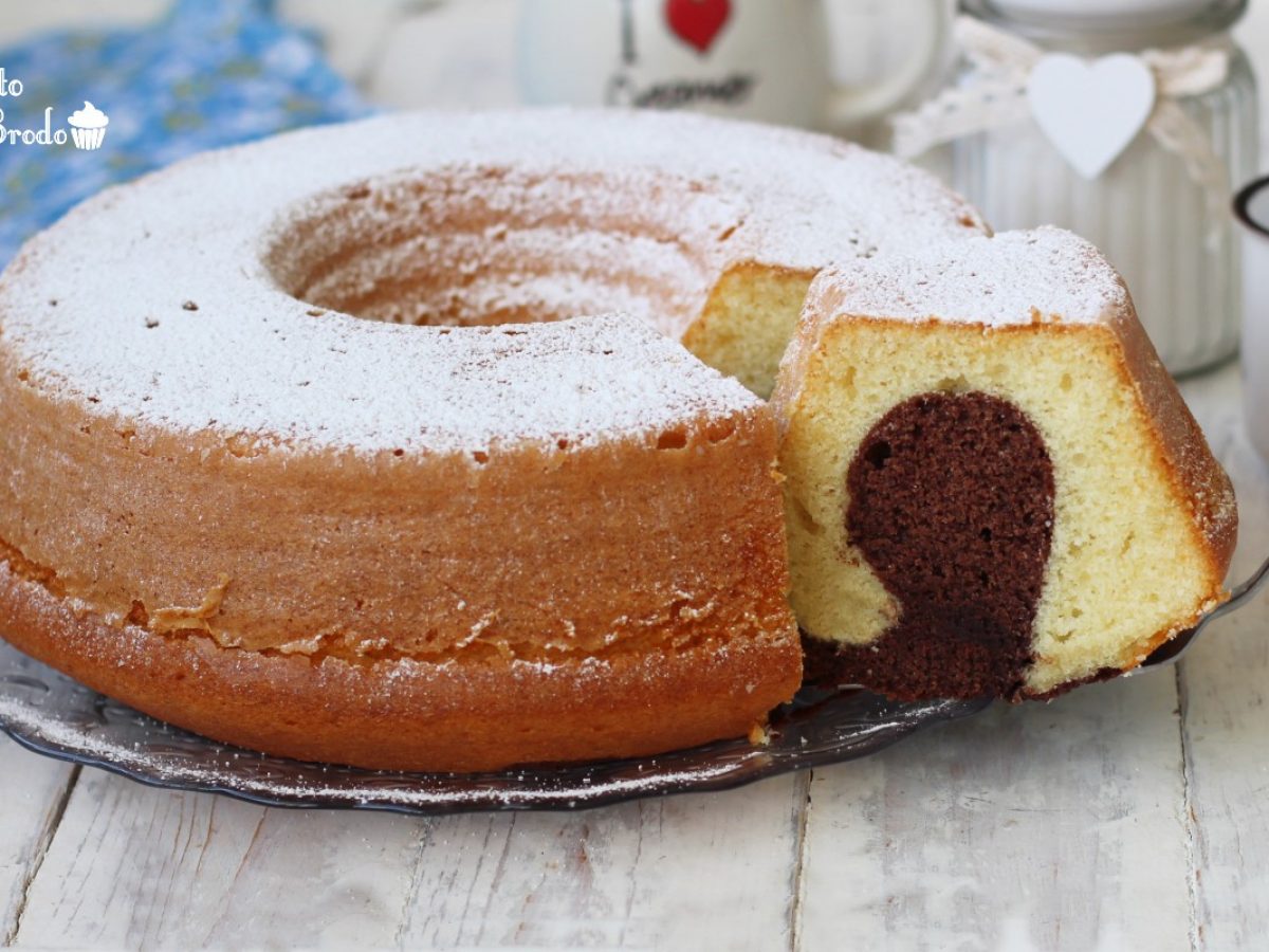 Ciambellone Allo Yogurt Bicolore Morbidissimo Tutto Fa Brodo In Cucina