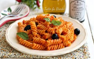 PASTA CON PESTO ALLA CALABRESE