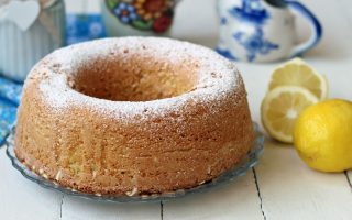 CIAMBELLA AL LIMONE CON FARINA DI RISO