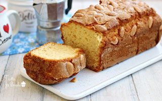 PLUMCAKE-ALLE-MANDORLE-BIMBY