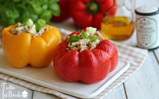 PEPERONI RIPIENI DI TONNO