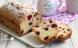 PLUMCAKE AI FRUTTI DI BOSCO SOFFICE