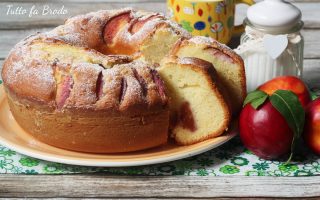 CIAMBELLONE ALLE PESCHE E YOGURT