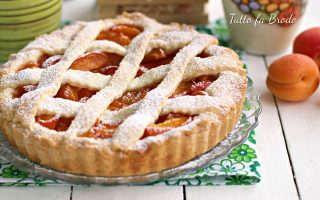 CROSTATA DI ALBICOCCHE FRESCHE