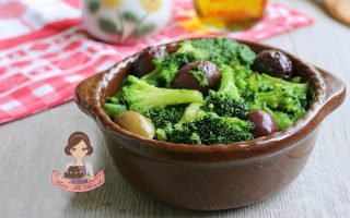 BROCCOLI AFFOGATI CON OLIVE