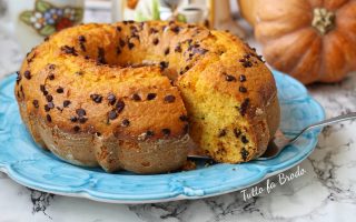 CIAMBELLA ALLA ZUCCA E GOCCE DI CIOCCOLATO