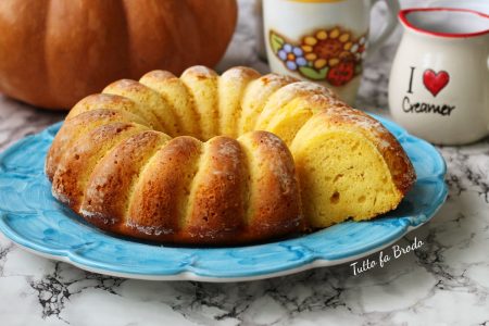 CIAMBELLA ALLO YOGURT E ZUCCA