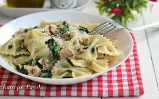 PASTA AGLI SPINACI E TONNO