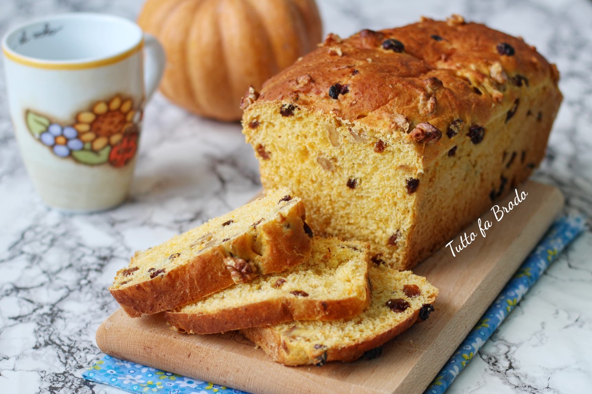 PAN BRIOCHE ALLA ZUCCA morbidissimo con noci e uvetta Tutto fa Brodo