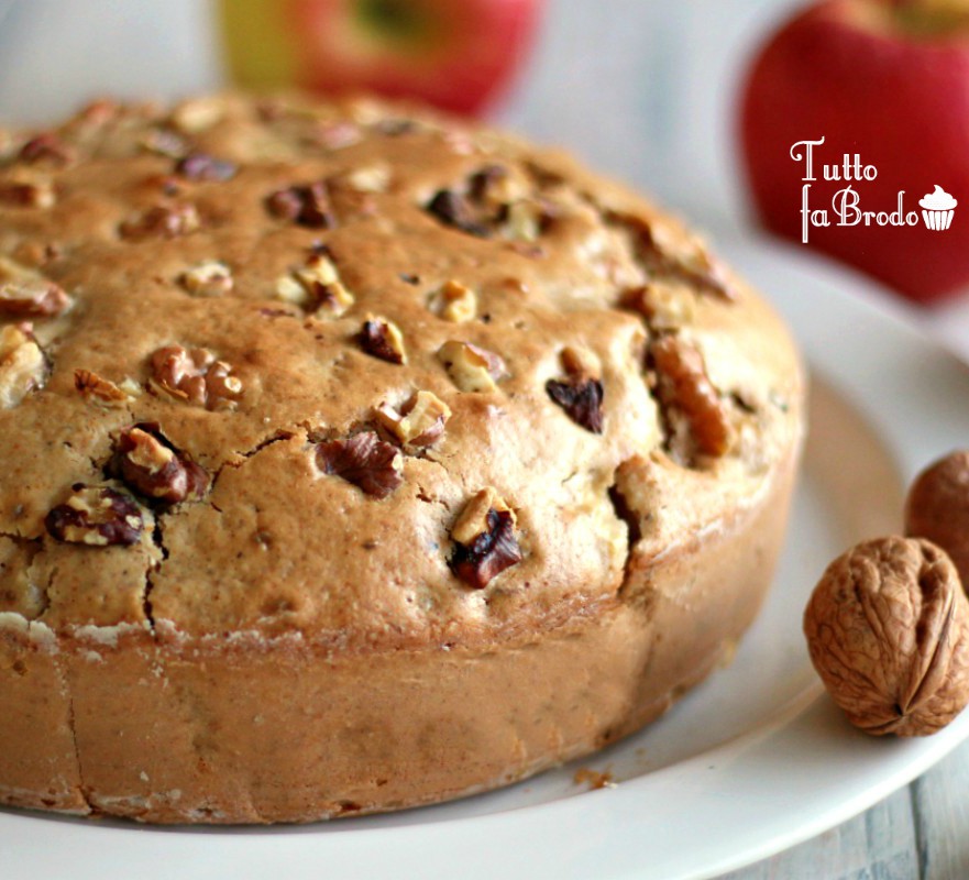 TORTA ALLE MELE E NOCI RUSTICA