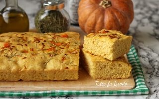 FOCACCIA ALLA ZUCCA