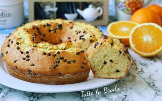 CIAMBELLA ALL'ARANCIA E CIOCCOLATO