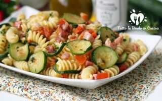 PASTA ALLE ZUCCHINE E PANCETTA