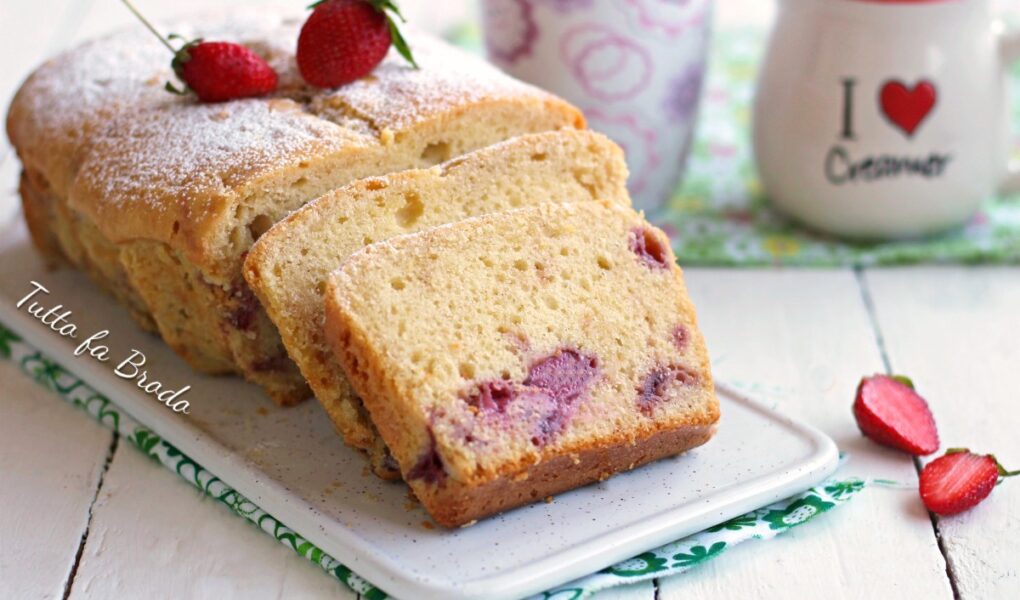 PLUMCAKE ALLE FRAGOLE E PANNA