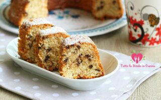 CIAMBELLA AL COCCO YOGURT E CIOCCOLATO