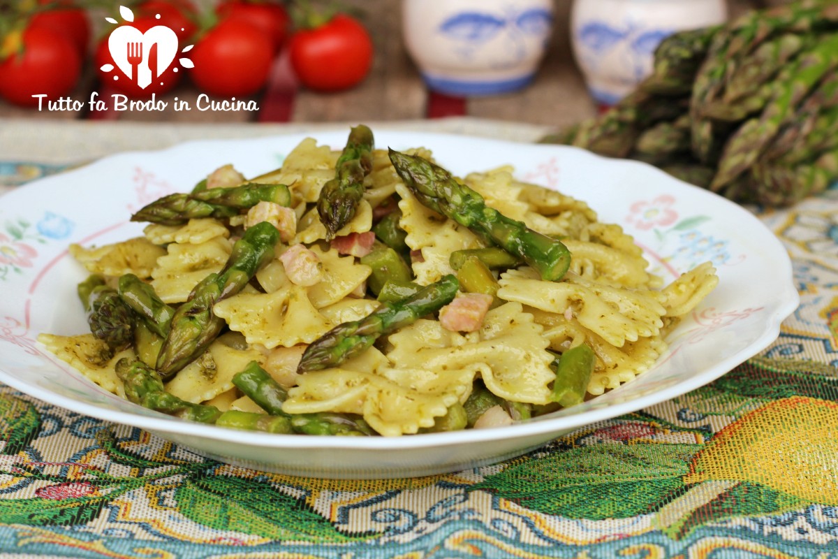 Pasta Agli Asparagi Con Pancetta Affumicata E Pesto Tutto Fa Brodo In