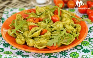 PASTA FREDDA RUCOLA E POMODORINI