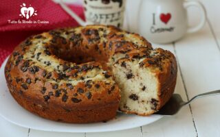 CIAMBELLA ALLA STRACCIATELLA