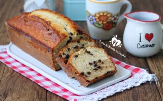 PLUMCAKE CON GOCCE DI CIOCCOLATO EV