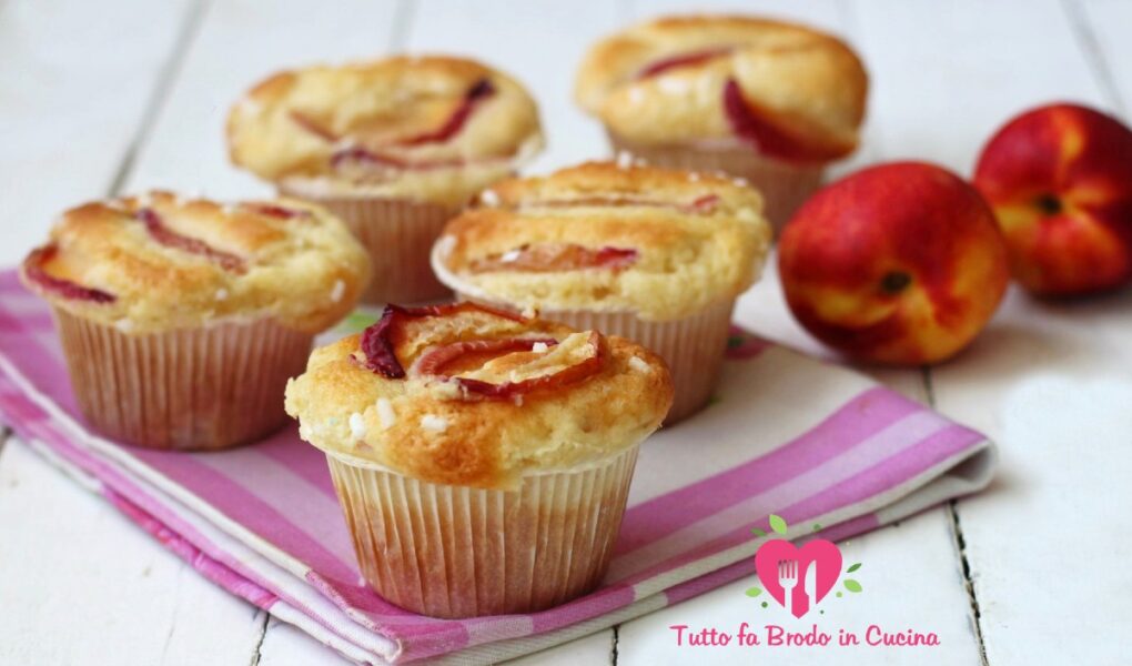 MUFFIN ALLE PESCHE SENZA LATTOSIO